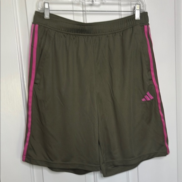 Like New Adidas Men’s 3 Stripe Shorts army green w hot pink size L - Picture 1 of 8
